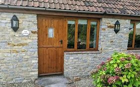 The Burcott Inn Cottages